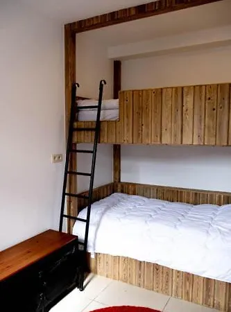 Holiday home Coasthouse 'blackfish' - Free Parking - Free Wifi - Bicycle Storage - Nearby The Sea Ostend